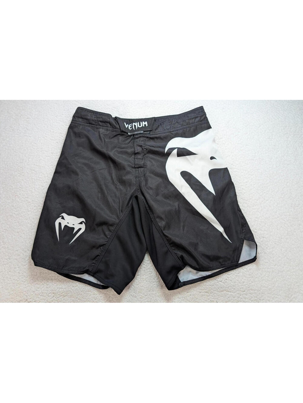 Venum MMA Fight Shorts Men's M Black White Snake Logo Grappling Training